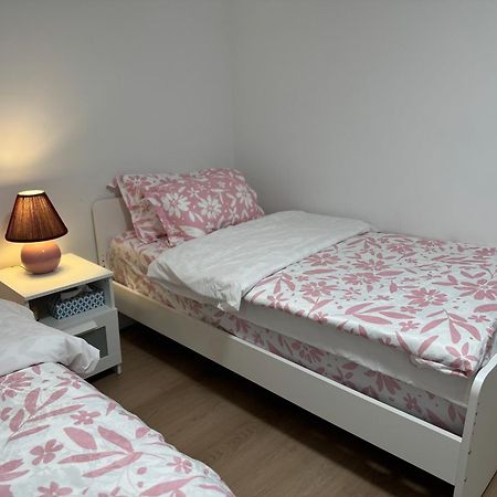 Cozy, Brand-New, 2Bdr,Walkout Apt, Free Parking Ричмонд-Хилл Экстерьер фото