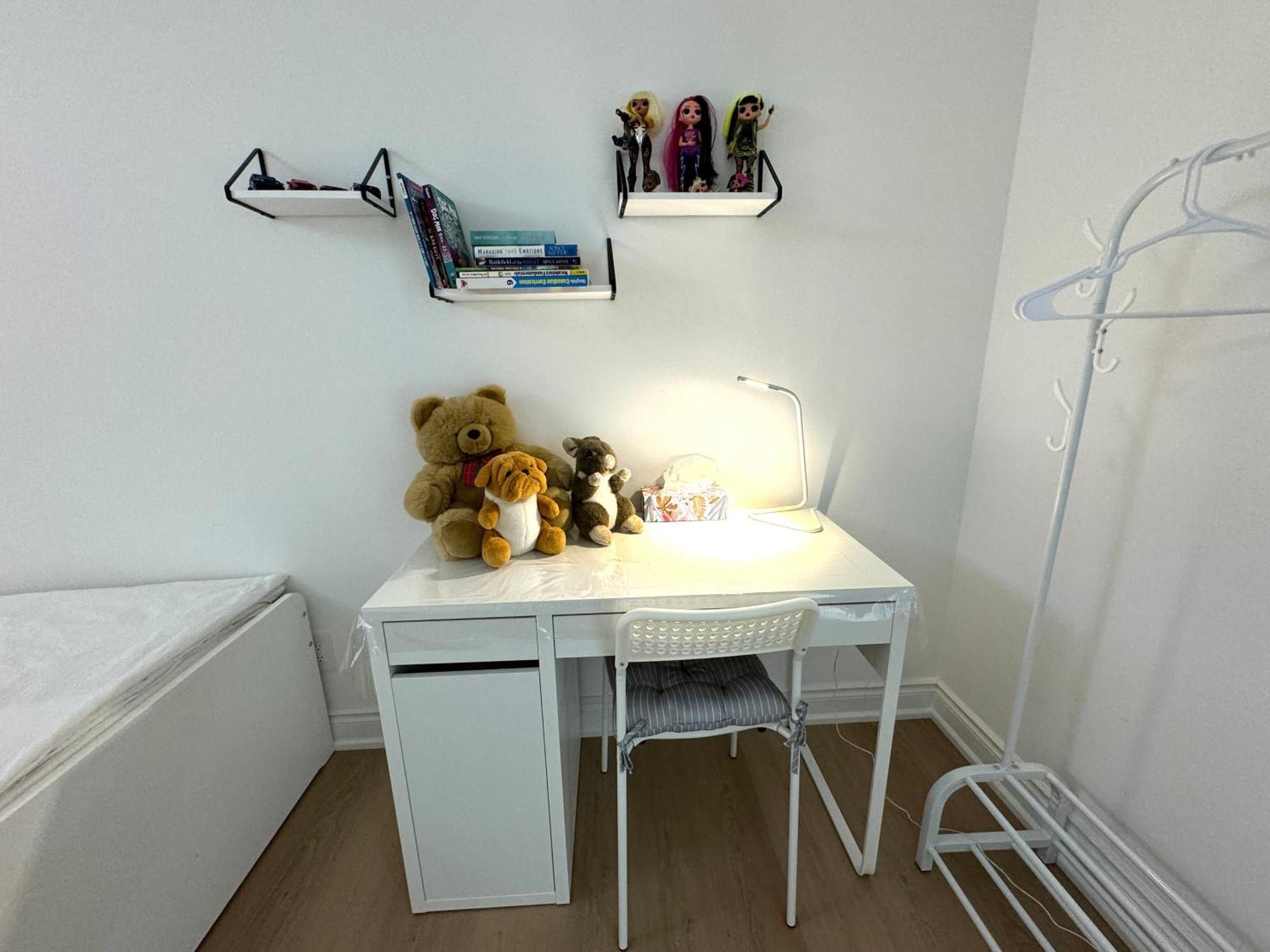 Cozy, Brand-New, 2Bdr,Walkout Apt, Free Parking Ричмонд-Хилл Экстерьер фото